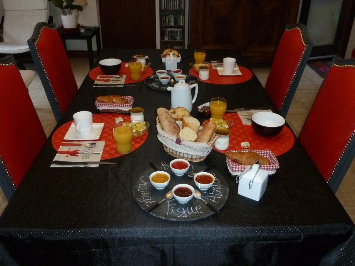 En Rouge Et Noir Bed & Breakfast Monbazillac Ngoại thất bức ảnh